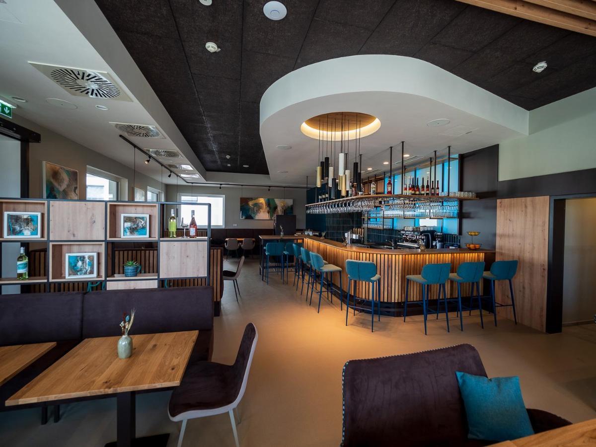 Freilich. Bistro. Bar. Hotel - Digitaler Self Check In Laa an der Thaya Exterior foto