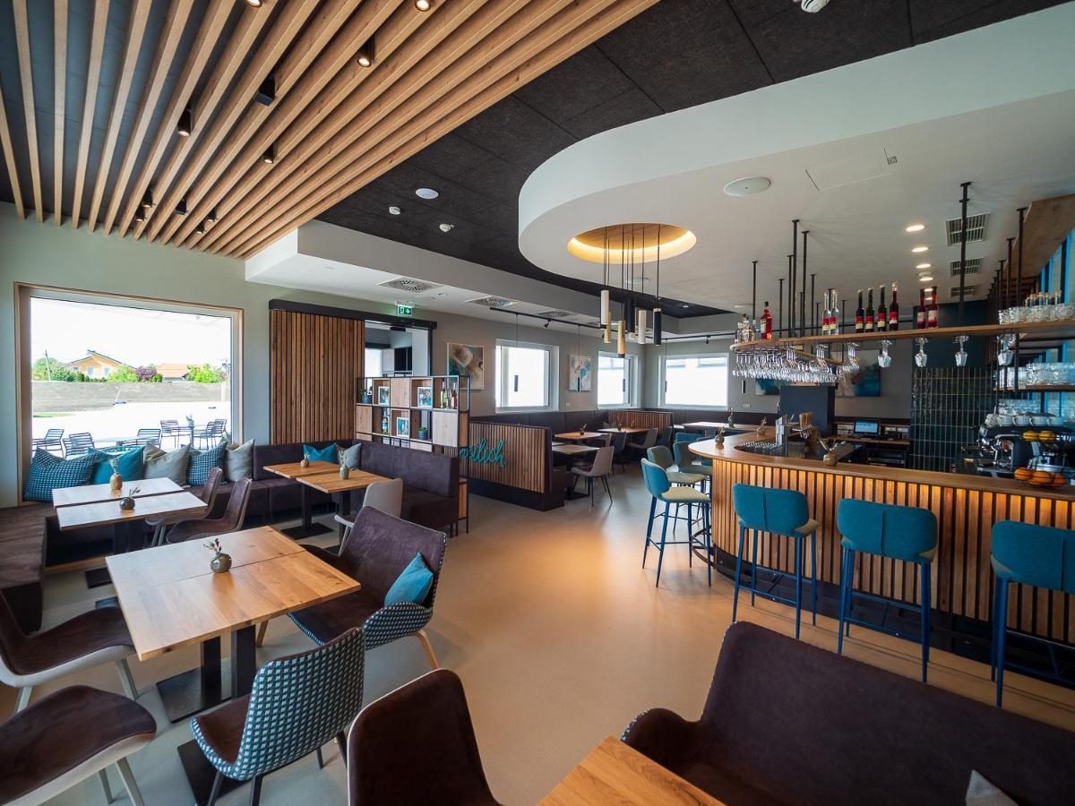 Freilich. Bistro. Bar. Hotel - Digitaler Self Check In Laa an der Thaya Exterior foto