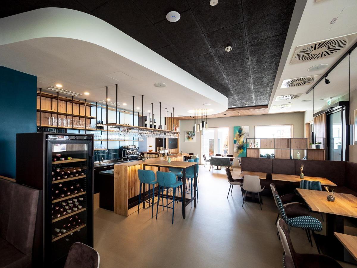Freilich. Bistro. Bar. Hotel - Digitaler Self Check In Laa an der Thaya Exterior foto